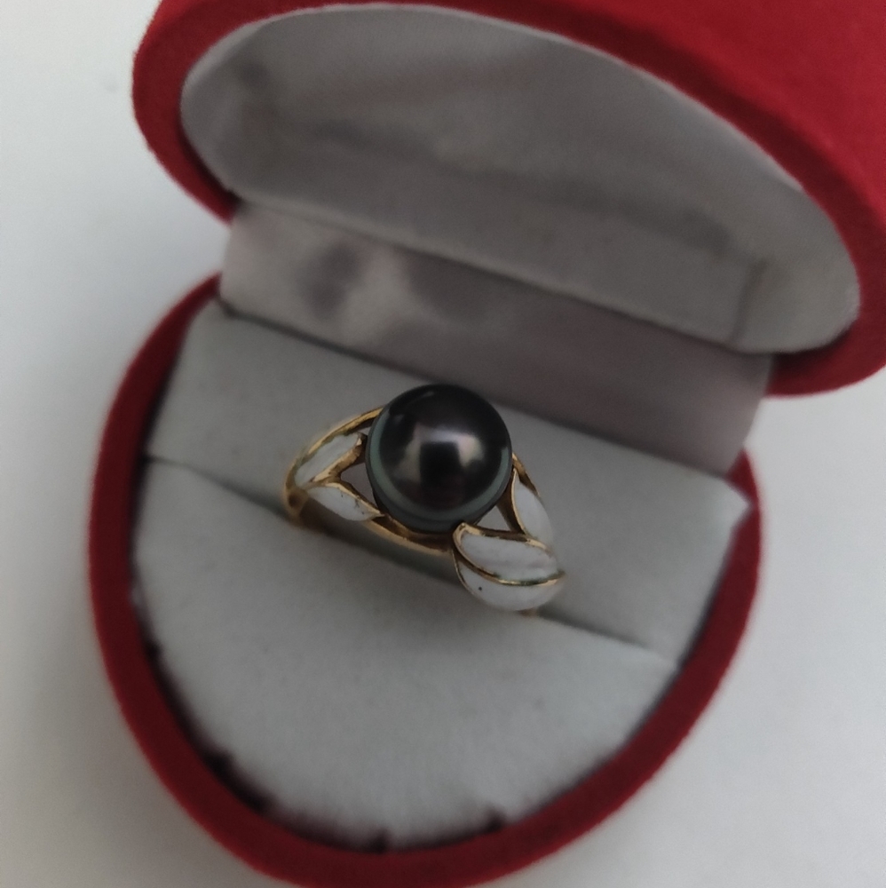 Vintage Gold Pearl Ring